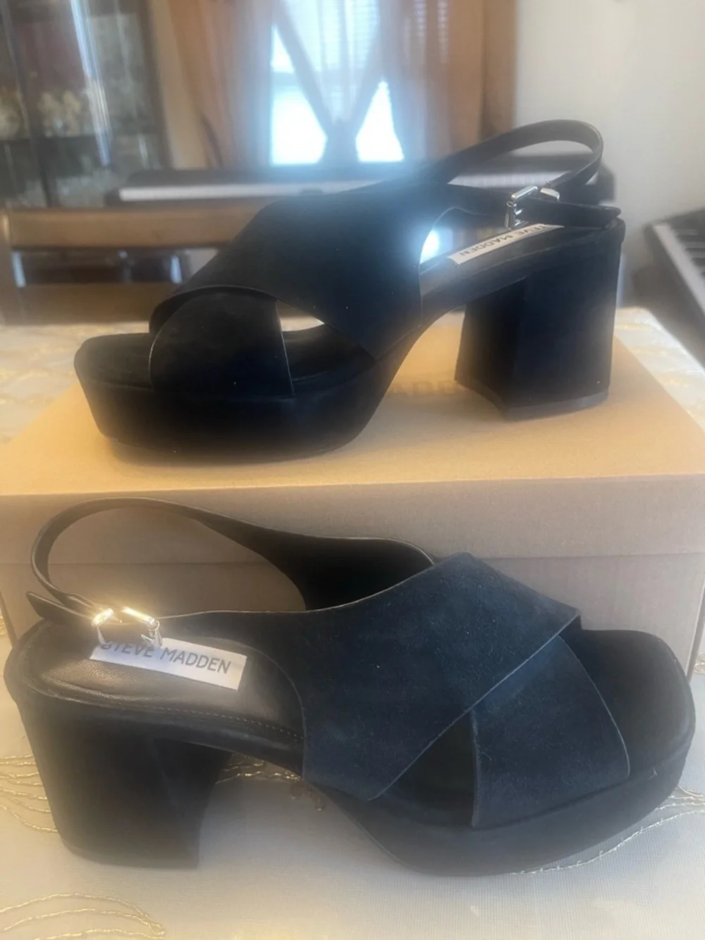NWB Steve Madden women’s Y2K Mario platform slingback sandals size 8 black suede